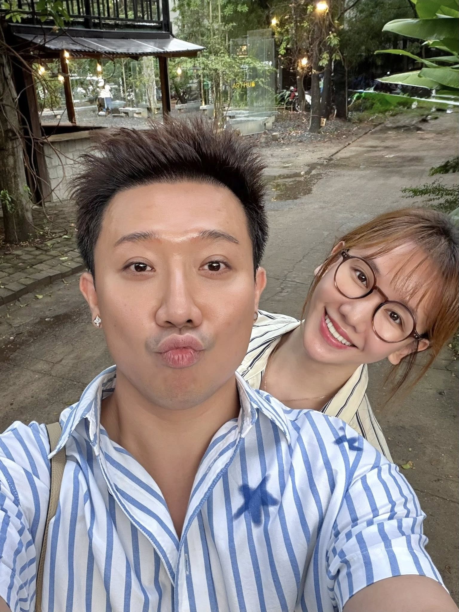 9 năm "hợp đồng hôn nhân" của Trấn Thành và Hari Won - Ảnh 6.