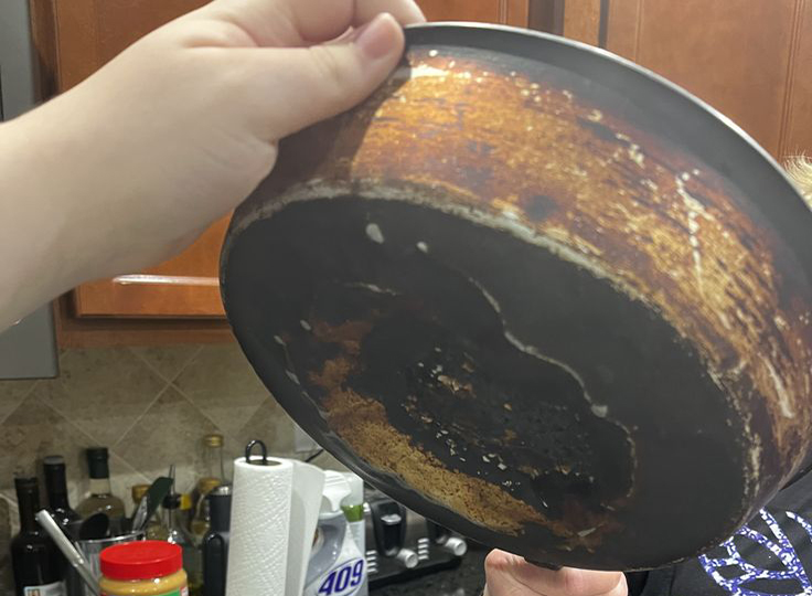 XIN NHẮC NHỞ: 3 loại nồi, chảo âm thầm "đầu độc" gan, thận, não, nuôi ung thư nhưng nhiều người dùng nấu ăn mỗi ngày - Ảnh 3.