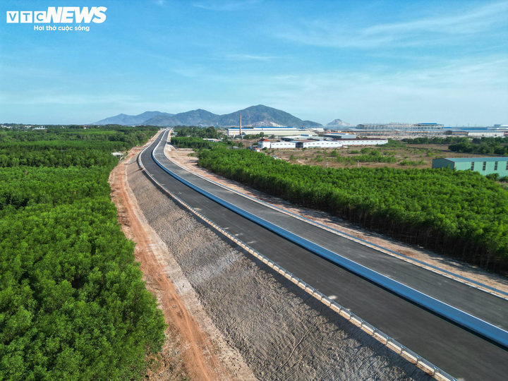 TP.HCM khẩn trương làm cầu, đường kết nối Đồng Nai- Ảnh 2.