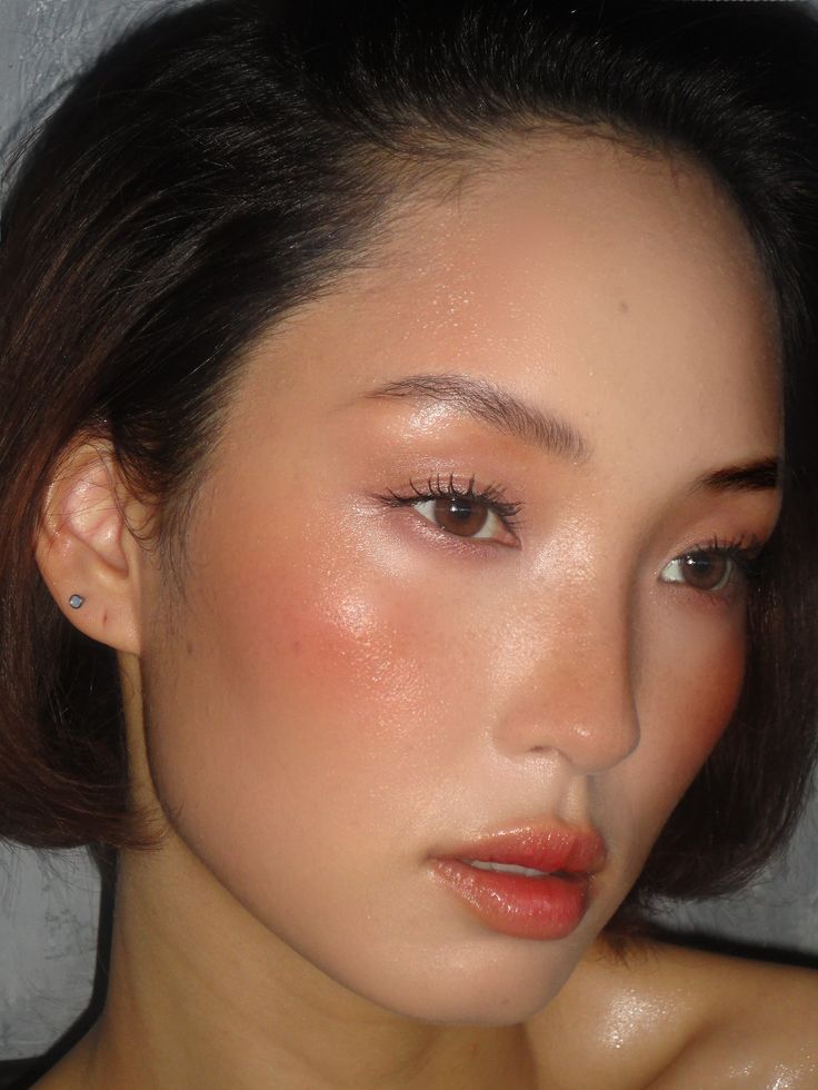 7 xu hướng làm đẹp nổi bật nhất năm 2025 do Vogue bình chọn- Ảnh 27.