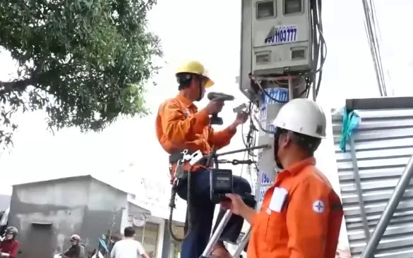 Không để thiếu điện, thiếu hàng hóa trong mọi tình huống - Ảnh 1.