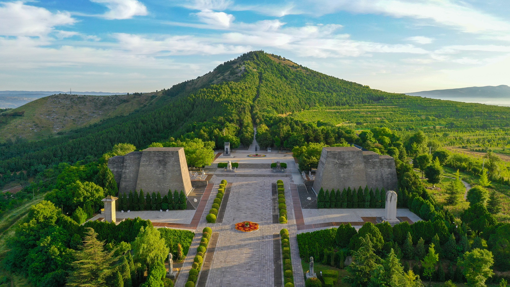 Long mạch ở Trung Quốc chỉ có 3 lăng mộ: Nơi máy móc bất lực, chốn không ai dám động, cuối cùng là cấm kỵ- Ảnh 2.