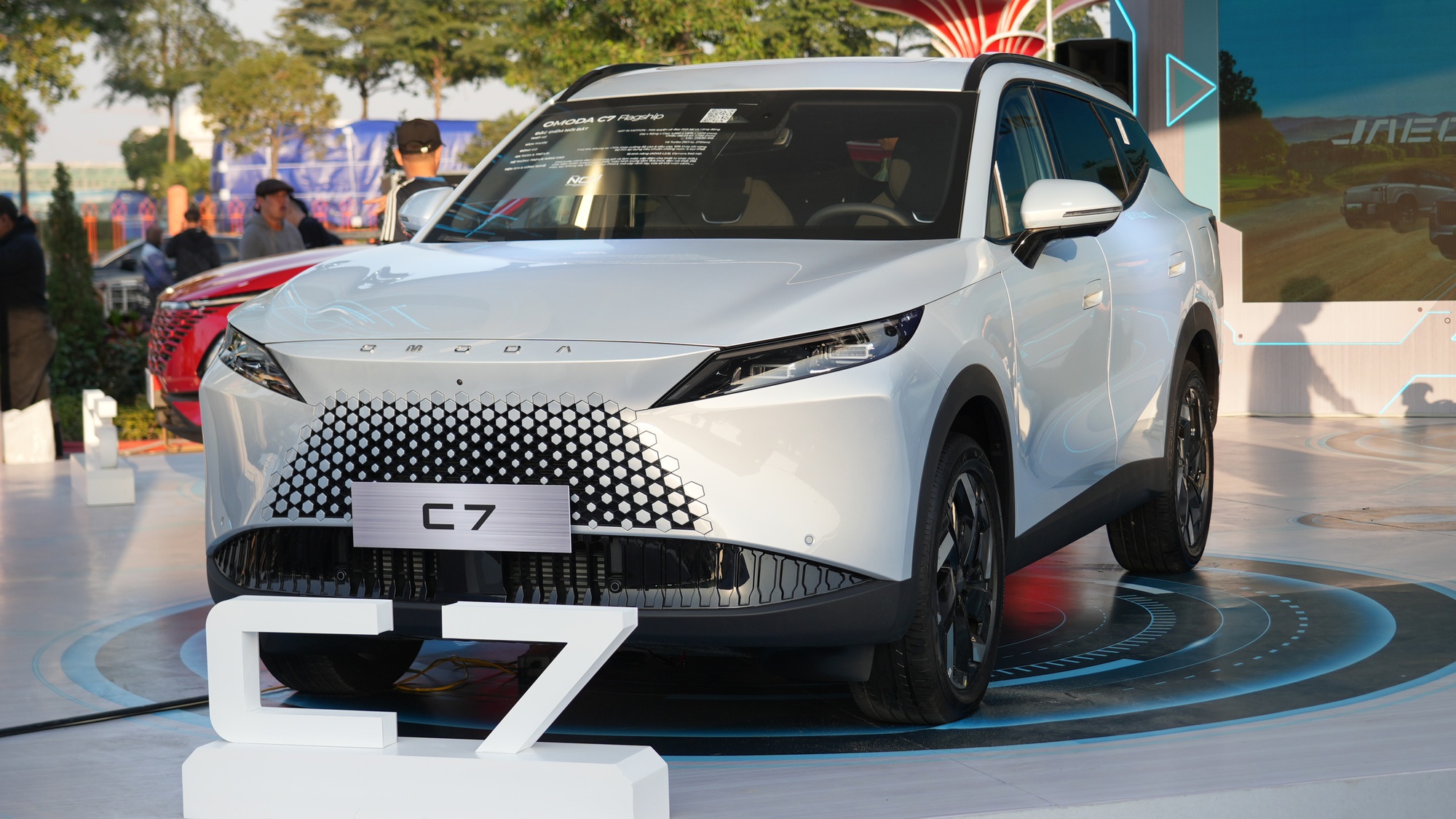 Từ việc xây dựng nhà máy đến liên tục ra mắt các mẫu xe mới, Omoda & Jaecoo tham vọng bán 10.000 tại thị trường Việt Nam, thách thức phải đối mặt là gì? - Ảnh 3.