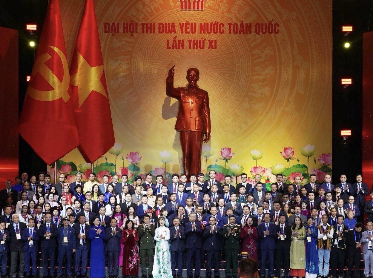 Tiến sĩ Nguyễn Thị Phương Thảo nhận danh hiệu Anh hùng Lao động: Biểu tượng bản lĩnh, khát vọng Việt Nam hùng cường, nhân văn và hội nhập - Ảnh 2.