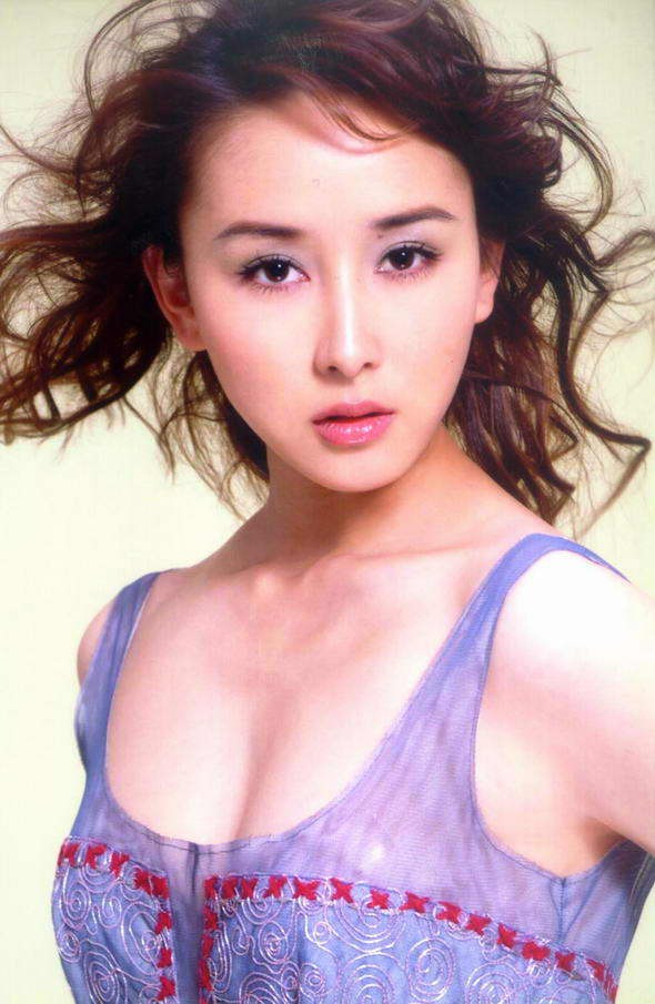 Người đẹp cưới "đại gia mai táng" sướng như tiên: Ở biệt phủ 6.000 m2, sáng hái mít chiều hái sầu riêng - Ảnh 3.