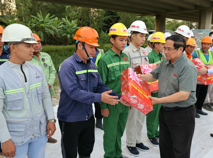 Thông xe toàn tuyến cao tốc Châu Đốc - Cần Thơ - Sóc Trăng vào ngày 30-6-2026- Ảnh 5. Thông xe toàn tuyến cao tốc Châu Đốc - Cần Thơ - Sóc Trăng vào ngày 30-6-2026- Ảnh 5.