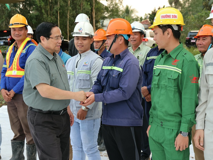 Thông xe toàn tuyến cao tốc Châu Đốc - Cần Thơ - Sóc Trăng vào ngày 30-6-2026- Ảnh 4. Thông xe toàn tuyến cao tốc Châu Đốc - Cần Thơ - Sóc Trăng vào ngày 30-6-2026- Ảnh 4.