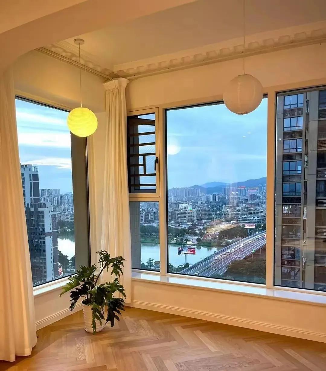 Mẹ Hà Nội chia sẻ: Sau khi chuyển từ tầng 5 lên tầng 25, tôi đã hối hận vô cùng- Ảnh 3. Mẹ Hà Nội chia sẻ: Sau khi chuyển từ tầng 5 lên tầng 25, tôi đã hối hận vô cùng- Ảnh 3.