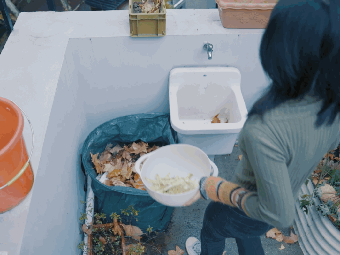 Tối giản 7 năm, cô gái 30 tuổi tiết kiệm hơn 500 triệu đồng, dùng toàn đồ cũ từ son môi đến khăn tắm- Ảnh 5.