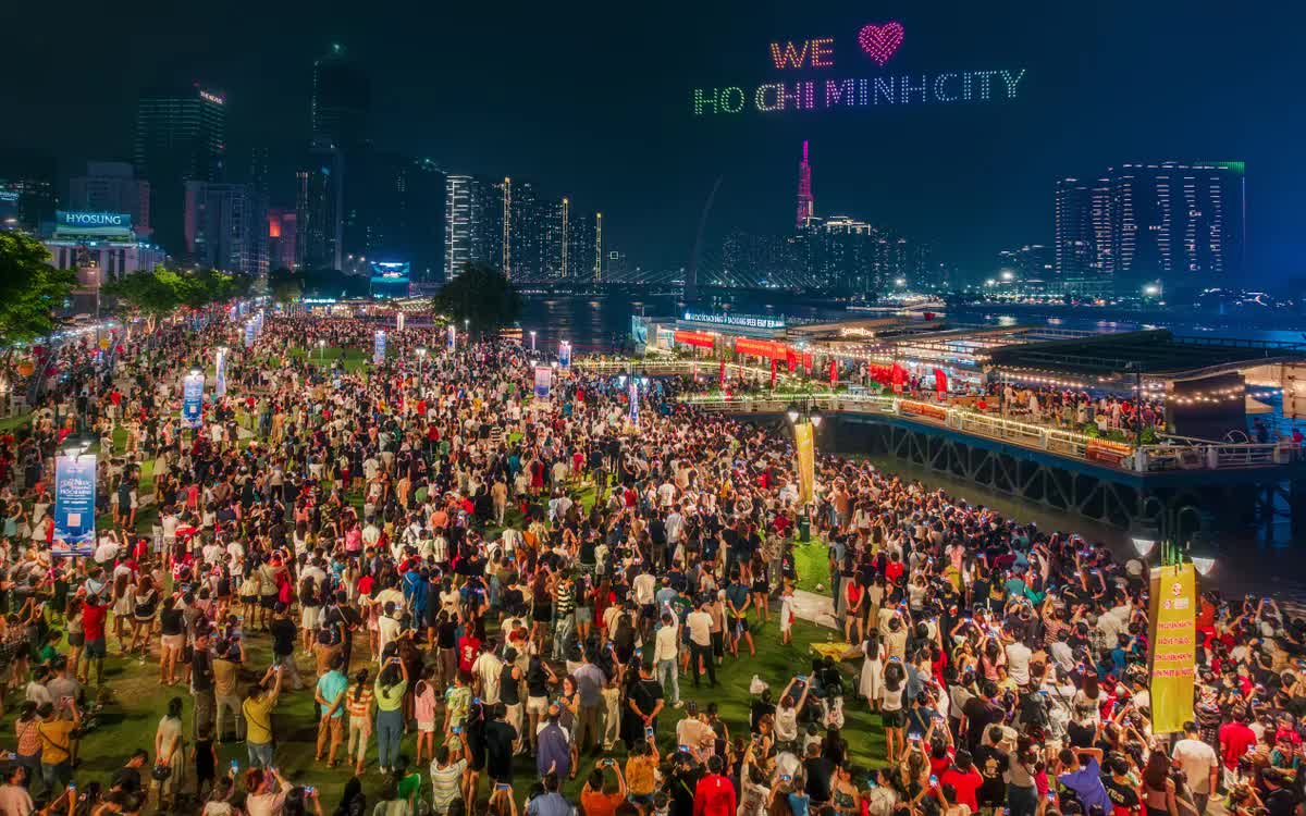 Việt Nam khép lại năm du lịch kỷ lục: Từ cột mốc 20 triệu khách đến bài toán giữ nhịp tăng trưởng- Ảnh 1.