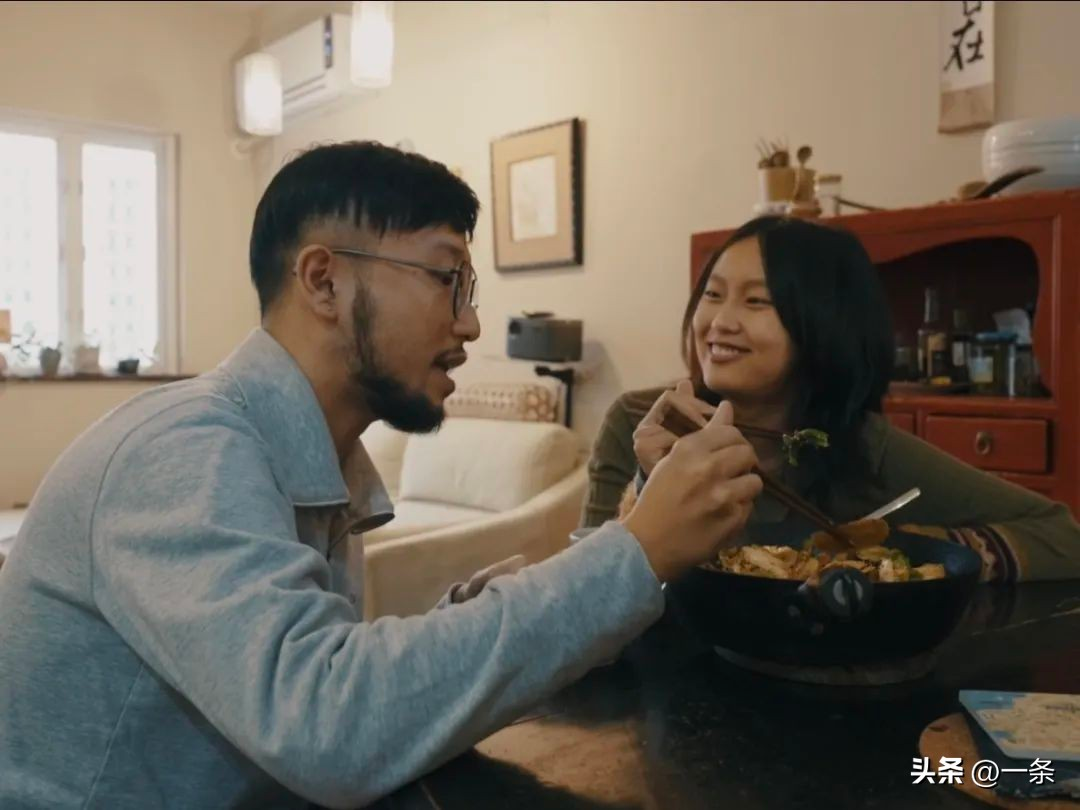 Tối giản 7 năm, cô gái 30 tuổi tiết kiệm hơn 500 triệu đồng, dùng toàn đồ cũ từ son môi đến khăn tắm- Ảnh 7.