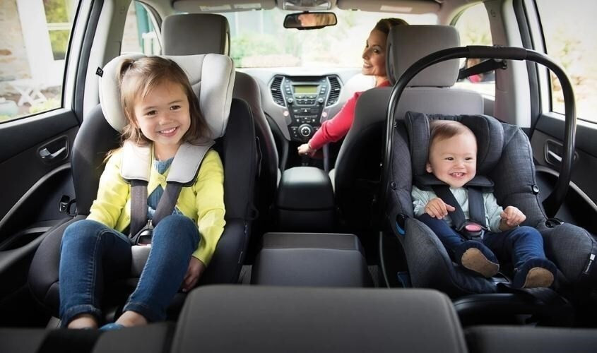 Năm 2026 số hóa bằng lái xe, bắt buộc 'khám sức khỏe' ô tô cũ- Ảnh 1.