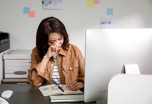 "Chủ tịch hot nhất showbiz" bị xuất huyết não do cục máu đông, phải phẫu thuật khẩn giữ mạng: Chuyên gia hé lộ nguyên nhân người trẻ đột quỵ ngày càng nhiều- Ảnh 2.