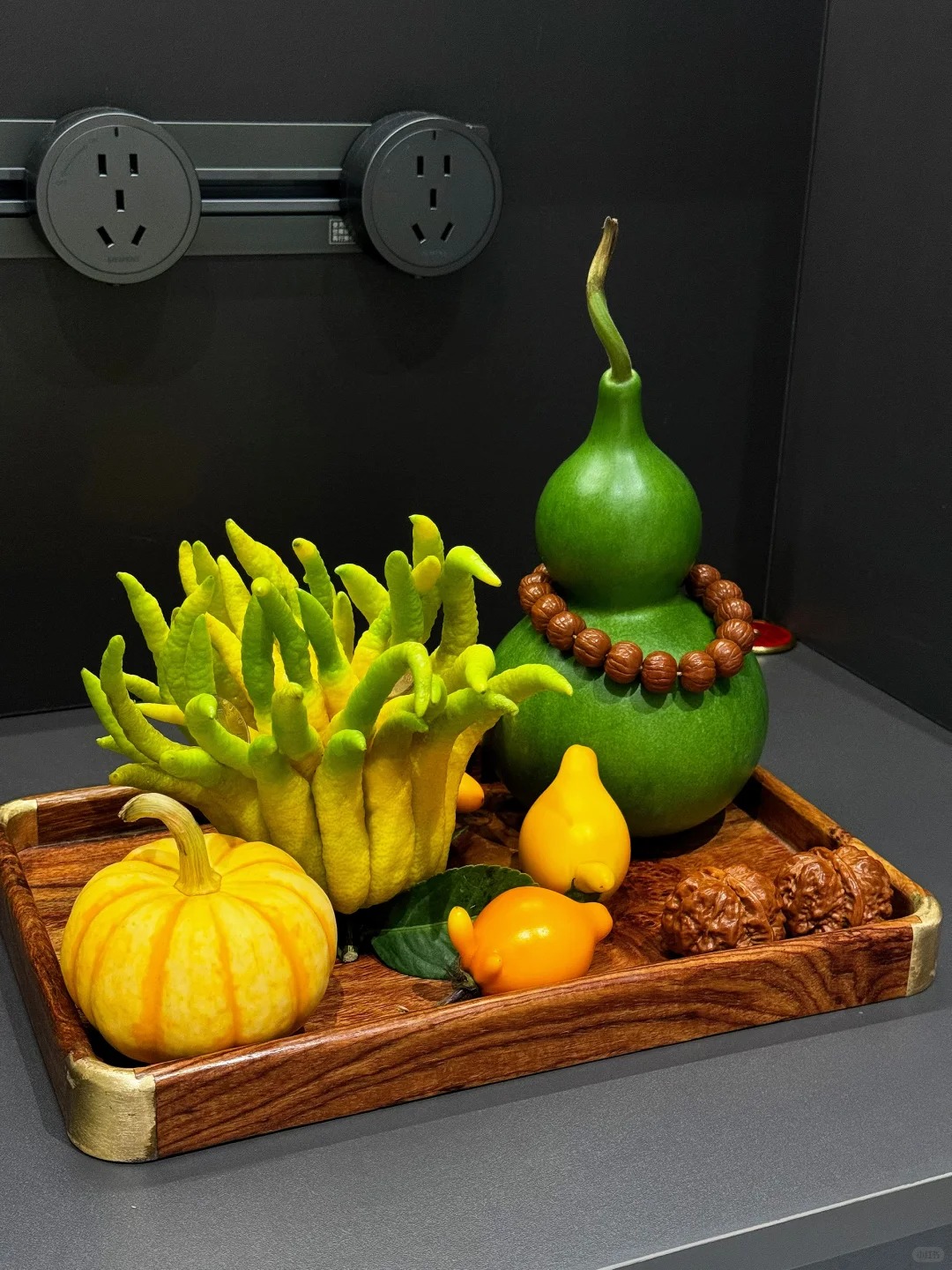 Tết này hội "nghiện nhà" đang săn lùng loại quả đẹp như tranh, thơm lừng cả tháng lại mang ý nghĩa đại cát - Ảnh 13.