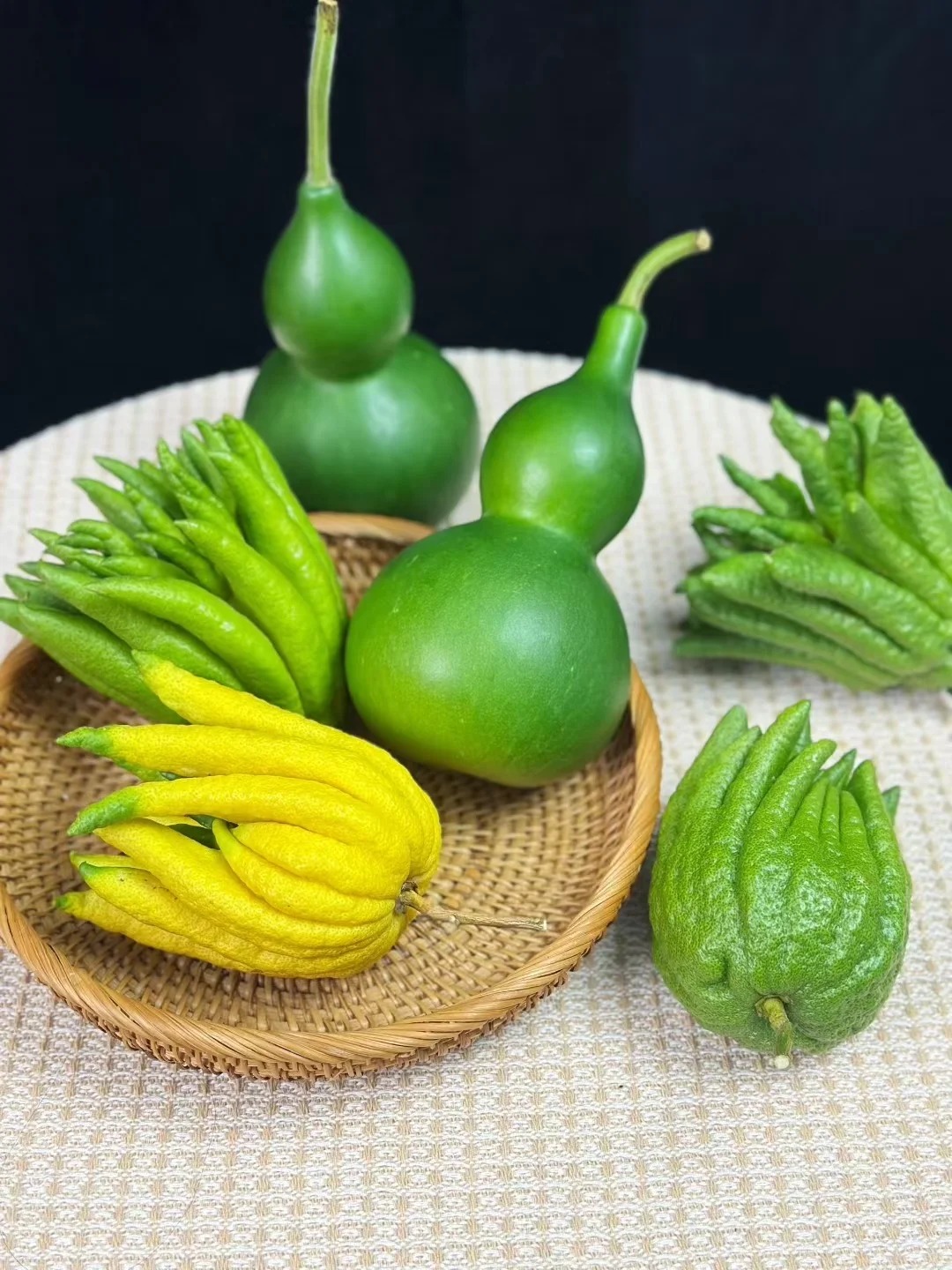 Tết này hội "nghiện nhà" đang săn lùng loại quả đẹp như tranh, thơm lừng cả tháng lại mang ý nghĩa đại cát - Ảnh 14.