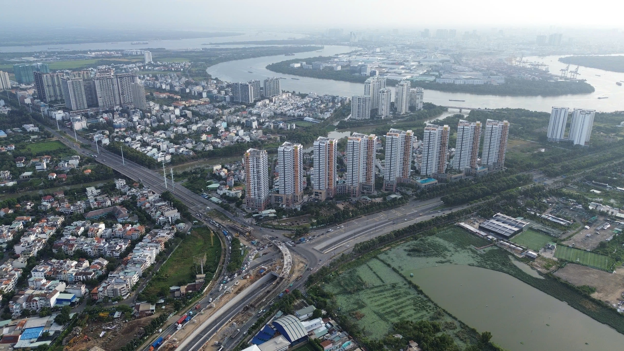 Nhánh cầu nối trực tiếp cao tốc tại An Phú đã đạt 95% sản lượng - Ảnh 9.