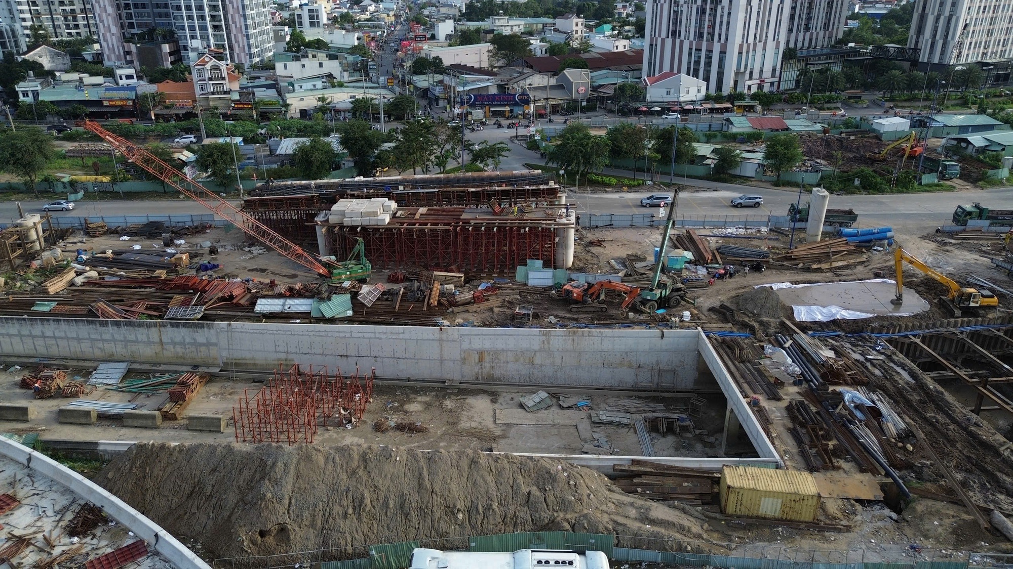 Nhánh cầu nối trực tiếp cao tốc tại An Phú đã đạt 95% sản lượng - Ảnh 13.