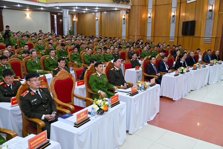 Bộ Công an báo động tình trạng lừa đảo trực tuyến gây thiệt hại gần 40 . 000 Tỉ đồng - Ảnh 2.