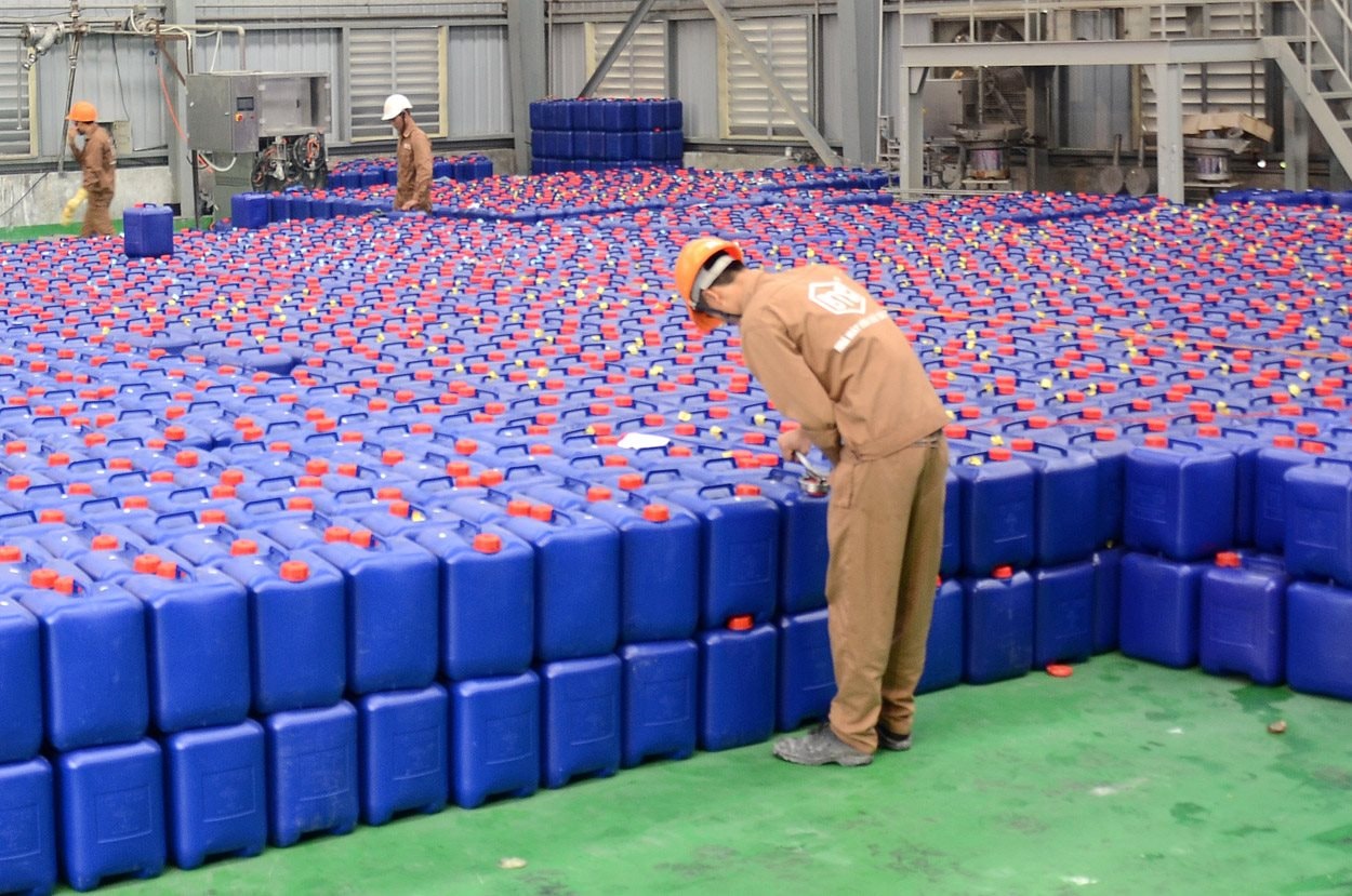 Đại dự án 12.000 tỷ của Hóa chất Đức Giang (DGC) hoàn thành 95% GĐ1, phát động kế hoạch 100 ngày cao điểm kịp hoàn thành ngay quý sau- Ảnh 1.