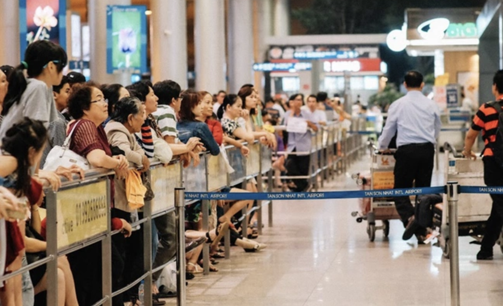 Cảnh báo gấp khách đi sân bay dịp Tết, hãy có mặt sớm 2-3 tiếng nếu không muốn bị "từ chối lên máy bay" - Ảnh 3. Cảnh báo gấp khách đi sân bay dịp Tết, hãy có mặt sớm 2-3 tiếng nếu không muốn bị "từ chối lên máy bay" - Ảnh 3.