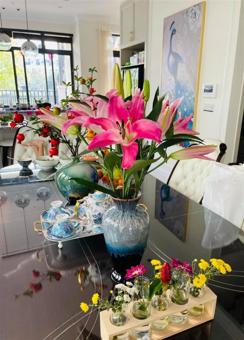 Nữ nghệ sĩ tái hôn với đại gia, được "chiều như trứng mỏng", sống sang chảnh trong biệt thự 200m² - Ảnh 15. Nữ nghệ sĩ tái hôn với đại gia, được "chiều như trứng mỏng", sống sang chảnh trong biệt thự 200m² - Ảnh 15.