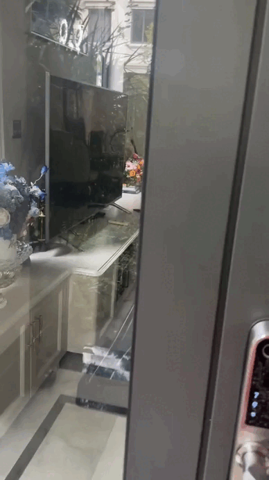 Nữ nghệ sĩ tái hôn với đại gia, được "chiều như trứng mỏng", sống sang chảnh trong biệt thự 200m² - Ảnh 7. Nữ nghệ sĩ tái hôn với đại gia, được "chiều như trứng mỏng", sống sang chảnh trong biệt thự 200m² - Ảnh 7.