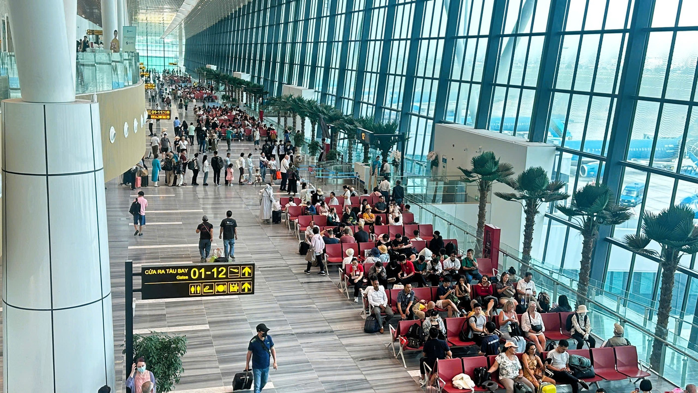 Sân bay Long Thành vận hành, Tân Sơn Nhất sẽ ra sao?- Ảnh 2.