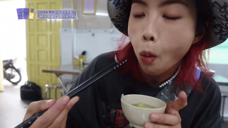 Món Việt Nam lên đài Hàn Quốc, giá rẻ, bán đầy vỉa hè, du khách nhận xét: "Ngon đến mức ngạc nhiên!" - Ảnh 2.