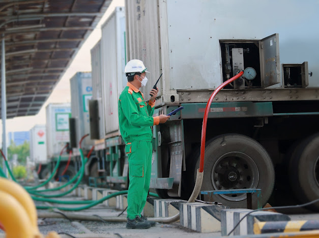 Vụ gần 500 xe buýt TPHCM có thể ngừng hoạt động vì thiếu khí thiên nhiên - Ảnh 3. Vụ gần 500 xe buýt TPHCM có thể ngừng hoạt động vì thiếu khí thiên nhiên - Ảnh 3.