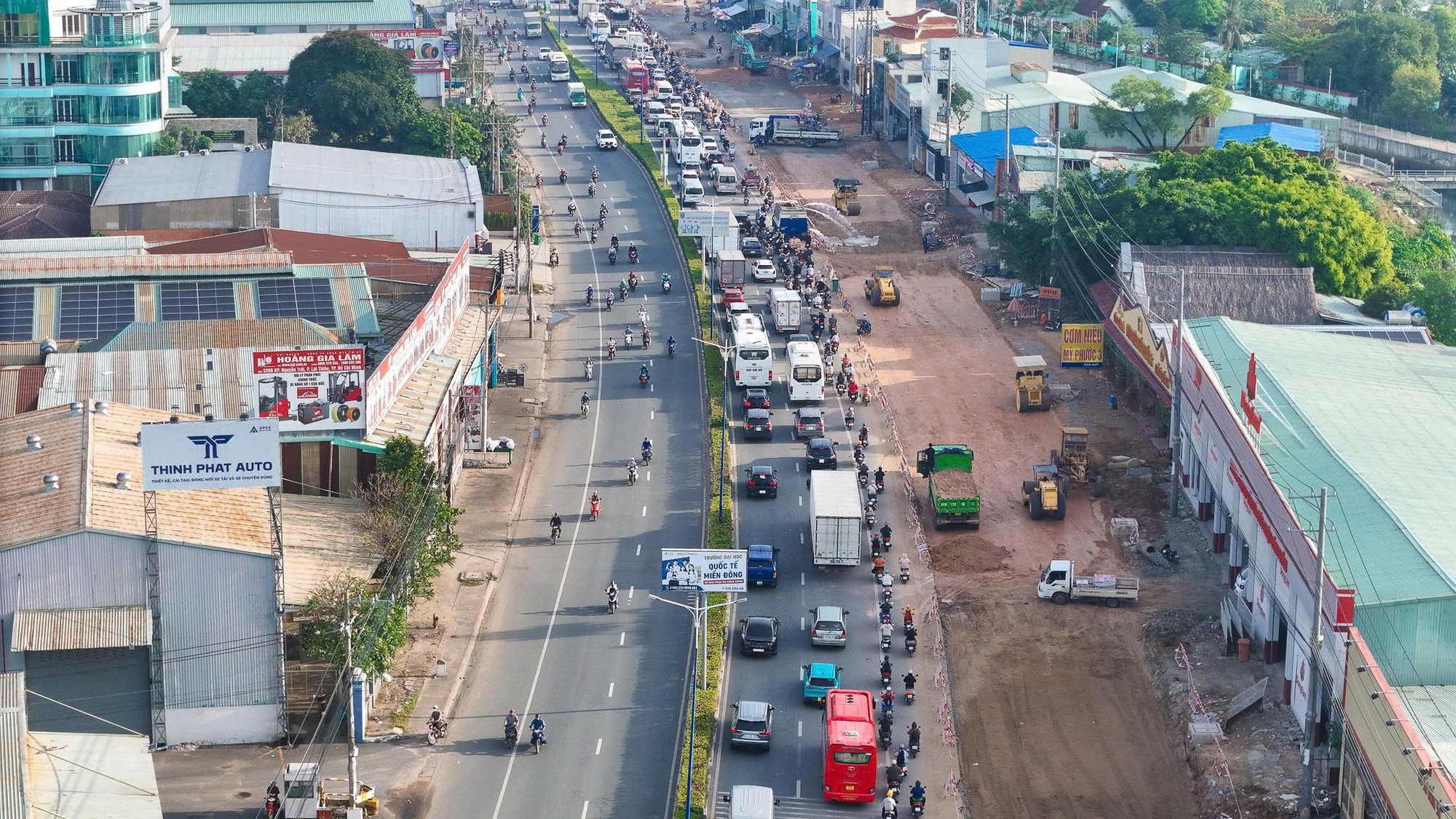 36 triệu/m2 bàn giao đầy đủ nội thất, Diamond Boulevard ngay Quốc Lộ 13 có gì? - Ảnh 1.