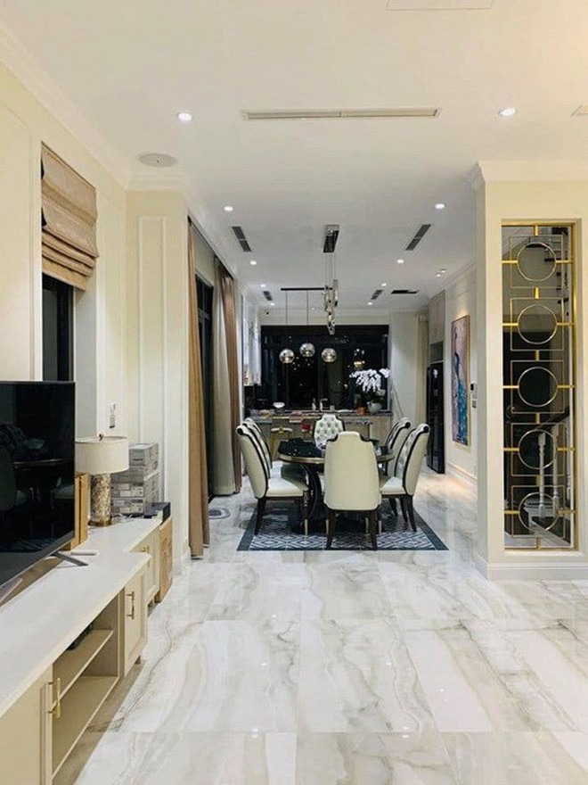 Nữ nghệ sĩ tái hôn với đại gia, được "chiều như trứng mỏng", sống sang chảnh trong biệt thự 200m² - Ảnh 10. Nữ nghệ sĩ tái hôn với đại gia, được "chiều như trứng mỏng", sống sang chảnh trong biệt thự 200m² - Ảnh 10.