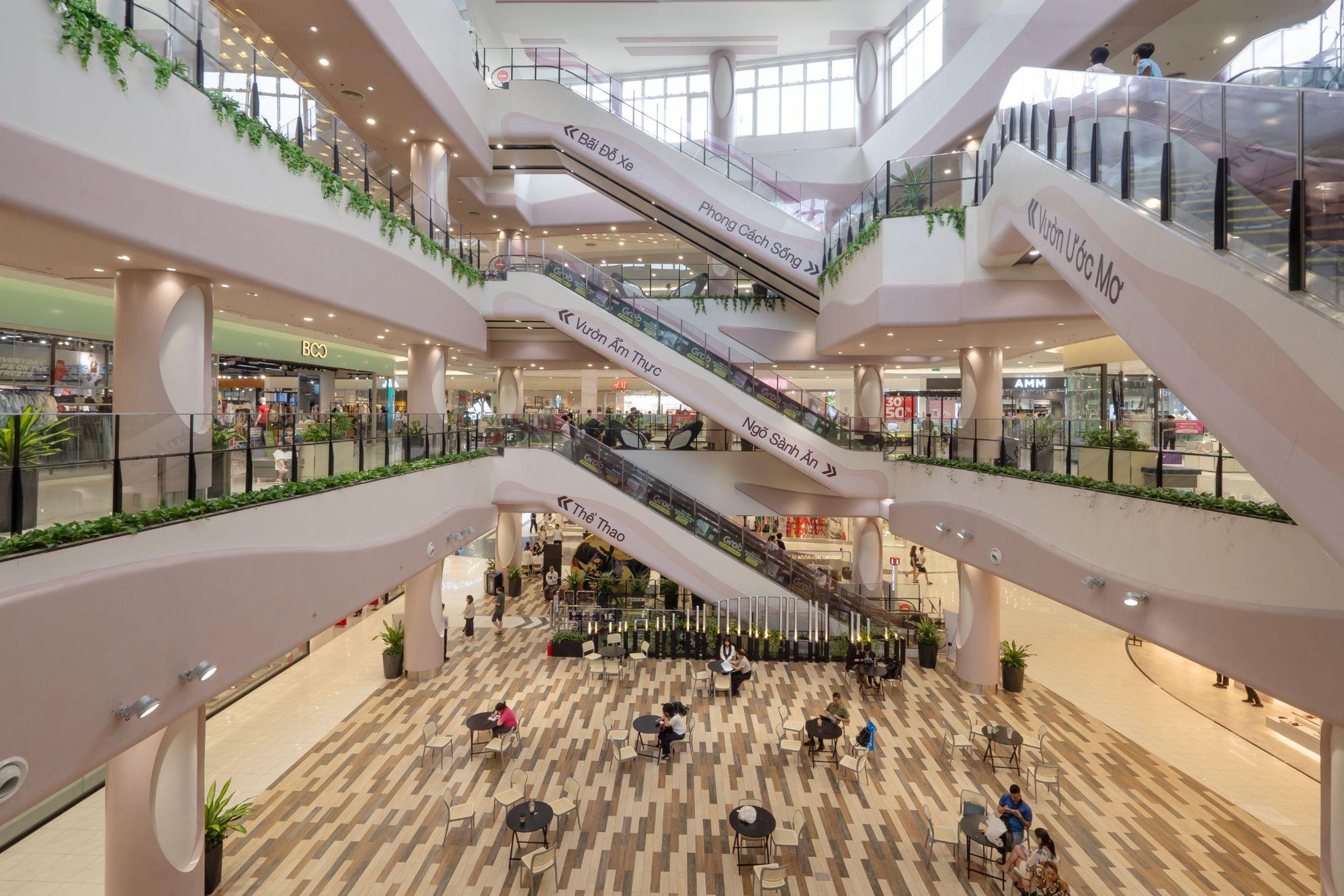 Vận hành TTTM xanh, giảm phát thải: Quân cờ chiến lược của AEON MALL- Ảnh 2.