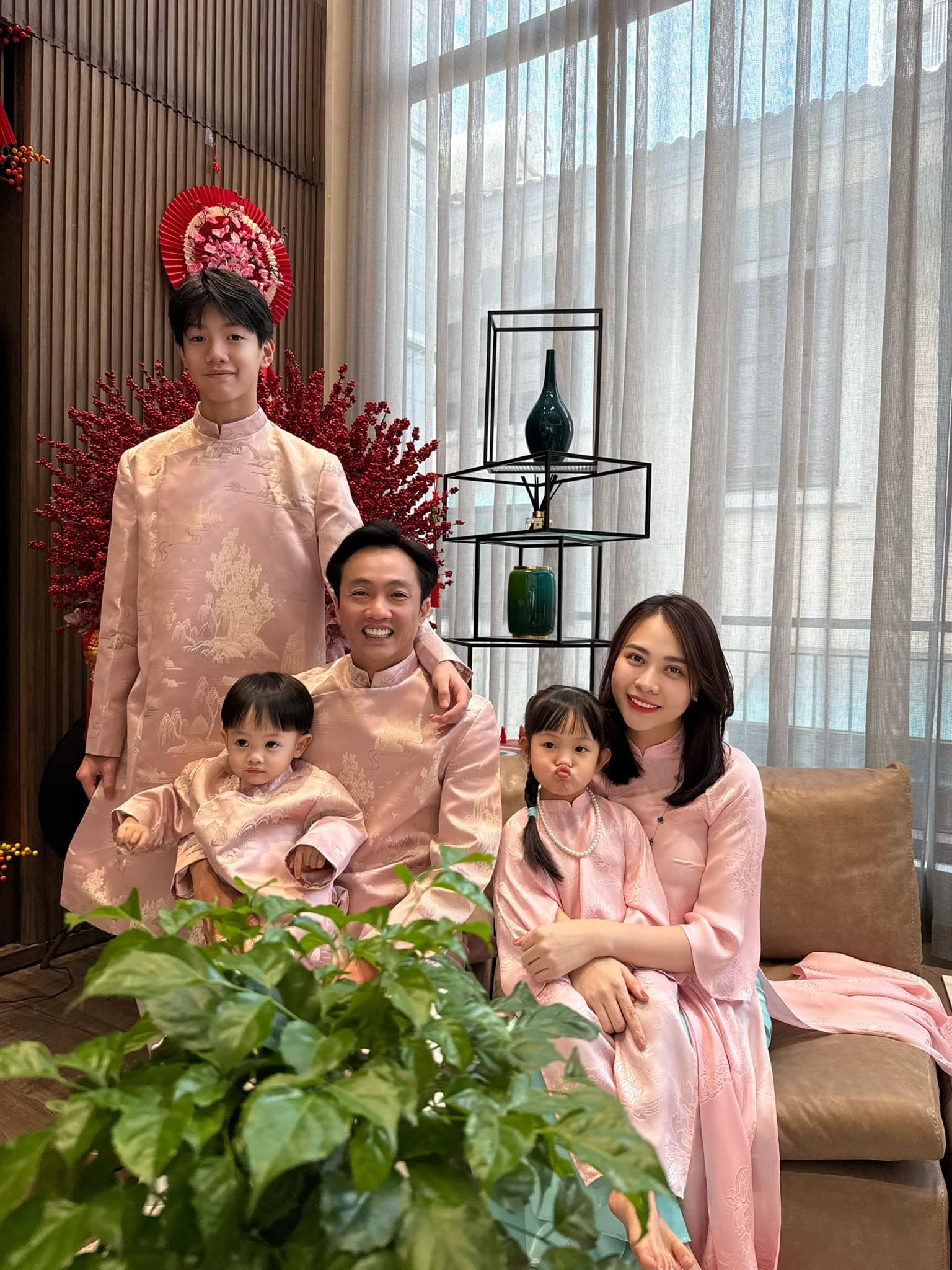 Cơ ngơi của "đại gia phố núi" Cường Đô La - Ảnh 13.