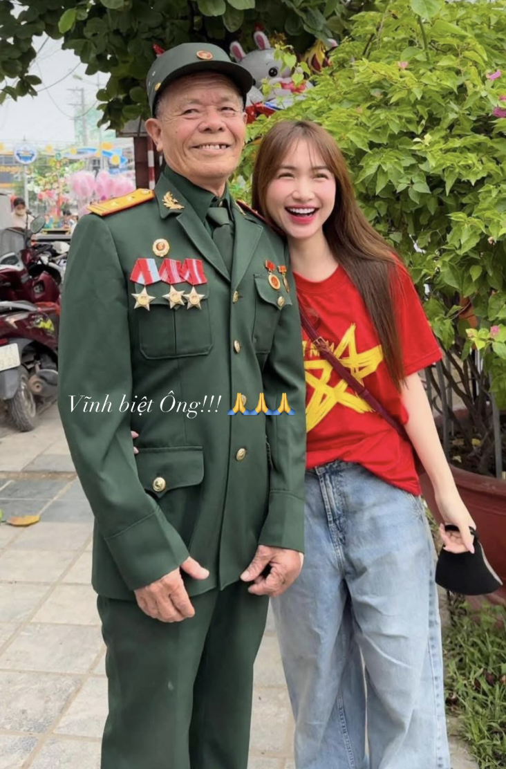 Cháu gái của Thiếu tá quân đội: Sở hữu MV đỉnh nhất 2025, được Thủ tướng khen ngợi- Ảnh 2. Cháu gái của Thiếu tá quân đội: Sở hữu MV đỉnh nhất 2025, được Thủ tướng khen ngợi- Ảnh 2.