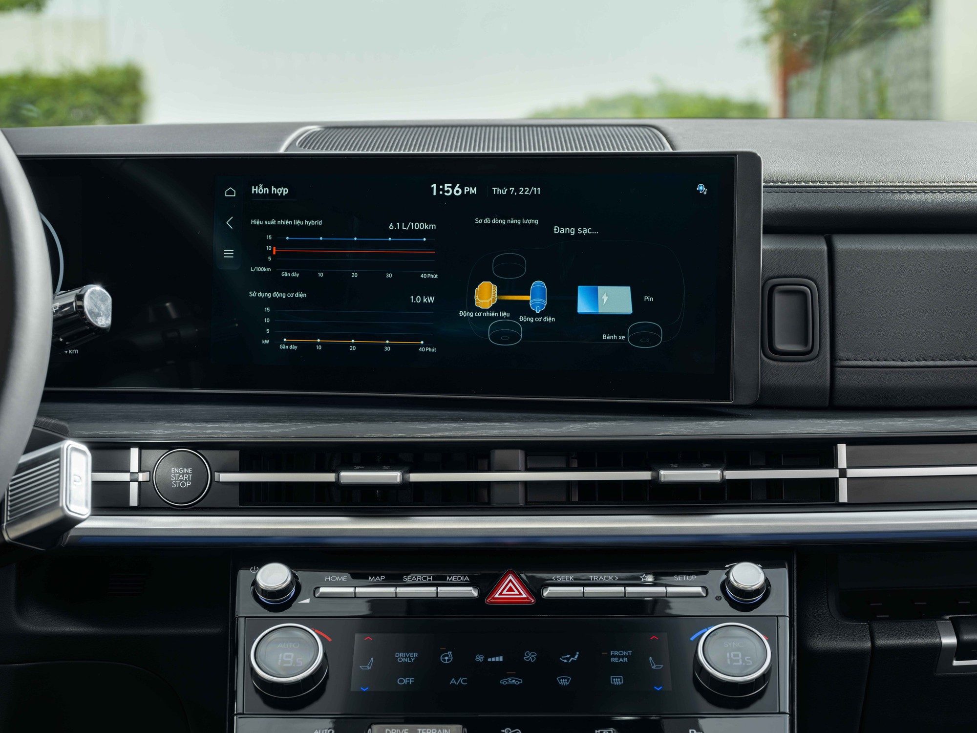 Hyundai Santa Fe Hybrid chính thức ra mắt Việt Nam: Sức mạnh 235 mã lực, giá từ 1,369 tỷ đồng - Ảnh 6.