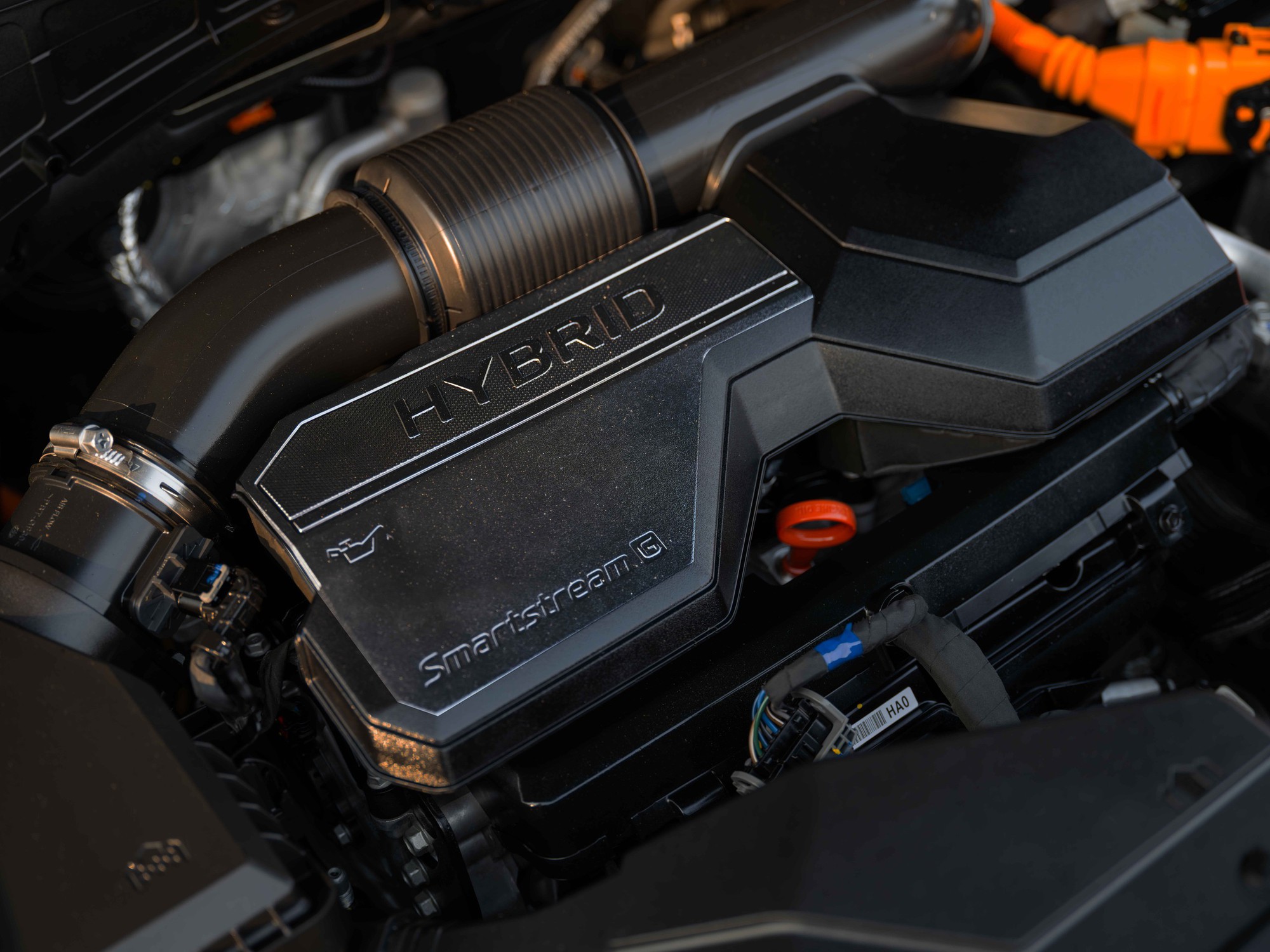 Hyundai Santa Fe Hybrid chính thức ra mắt Việt Nam: Sức mạnh 235 mã lực, giá từ 1,369 tỷ đồng - Ảnh 2.