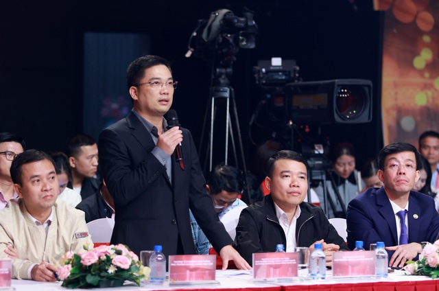 “Suất ngoại giao” và “suất nội bộ” nhà ở xã hội bị rao bán hàng trăm triệu: Công an cảnh báo dấu hiệu lừa đảo- Ảnh 1. “Suất ngoại giao” và “suất nội bộ” nhà ở xã hội bị rao bán hàng trăm triệu: Công an cảnh báo dấu hiệu lừa đảo- Ảnh 1.