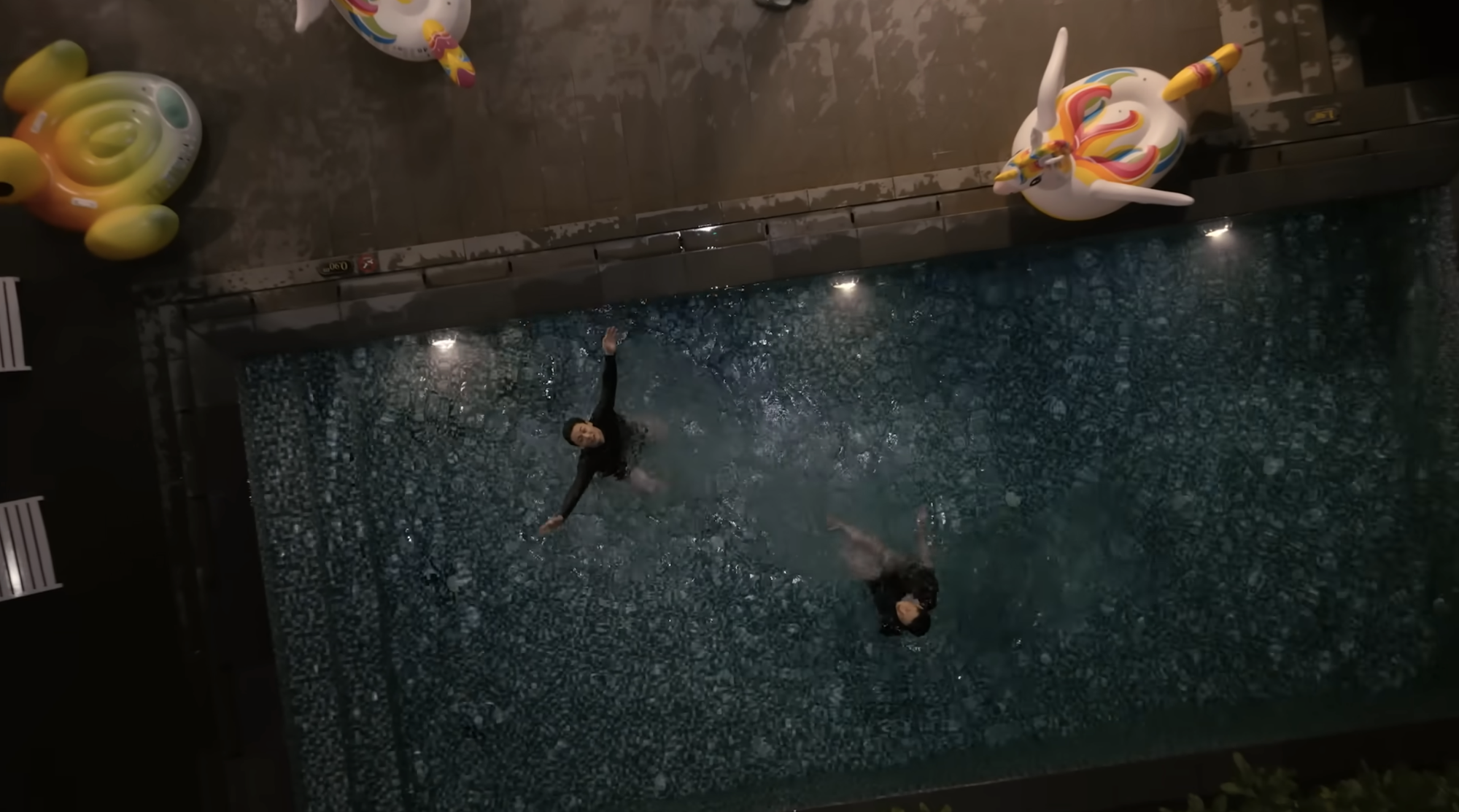 BTS chi 40 triệu chỉ để ngủ 1 đêm tại Đà Nẵng?- Ảnh 3.