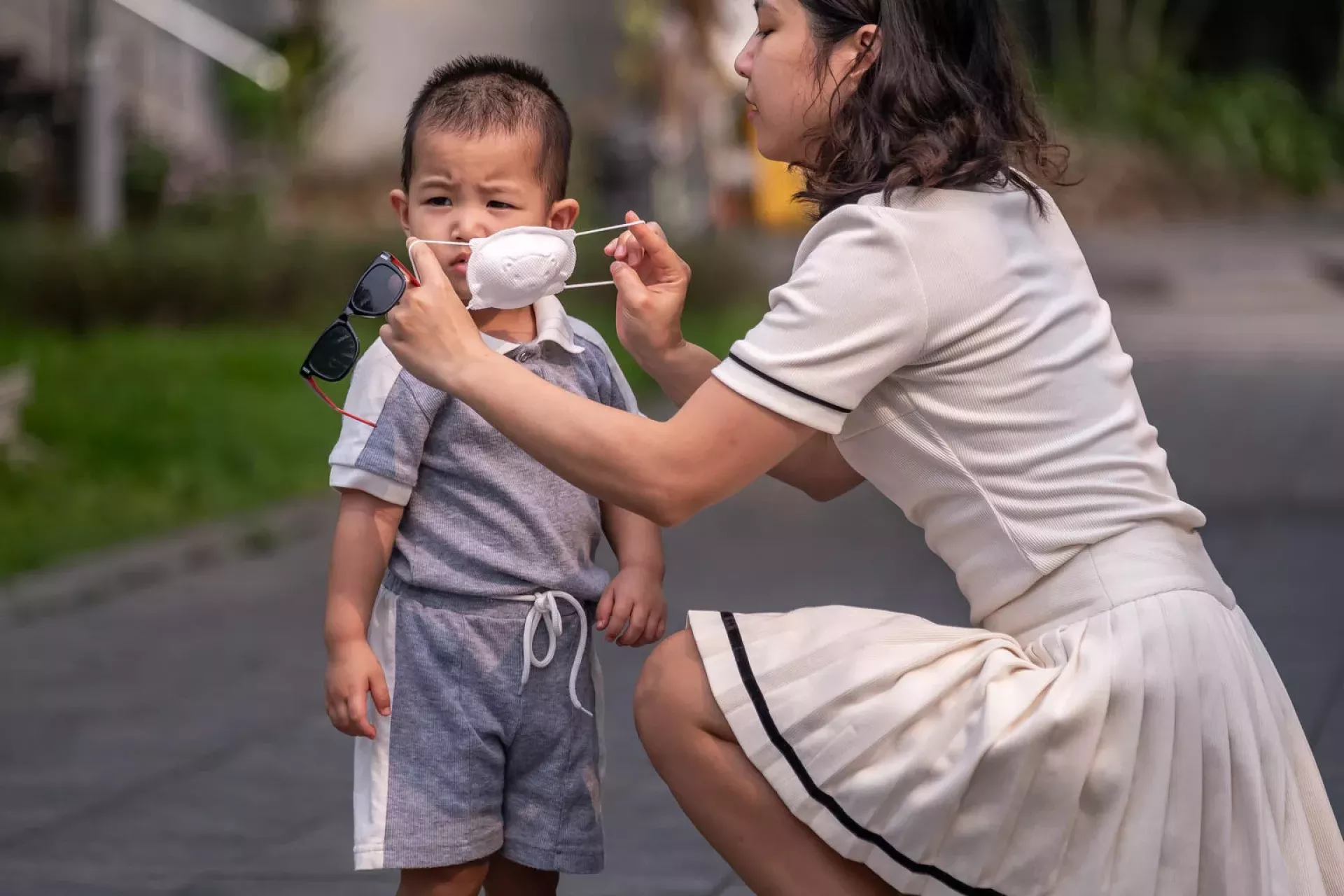 Đừng để không khí bẩn - “sát thủ vô hình đầu độc” con bạn: Vì sao trẻ em dễ bị tổn thương hơn người lớn?- Ảnh 4.