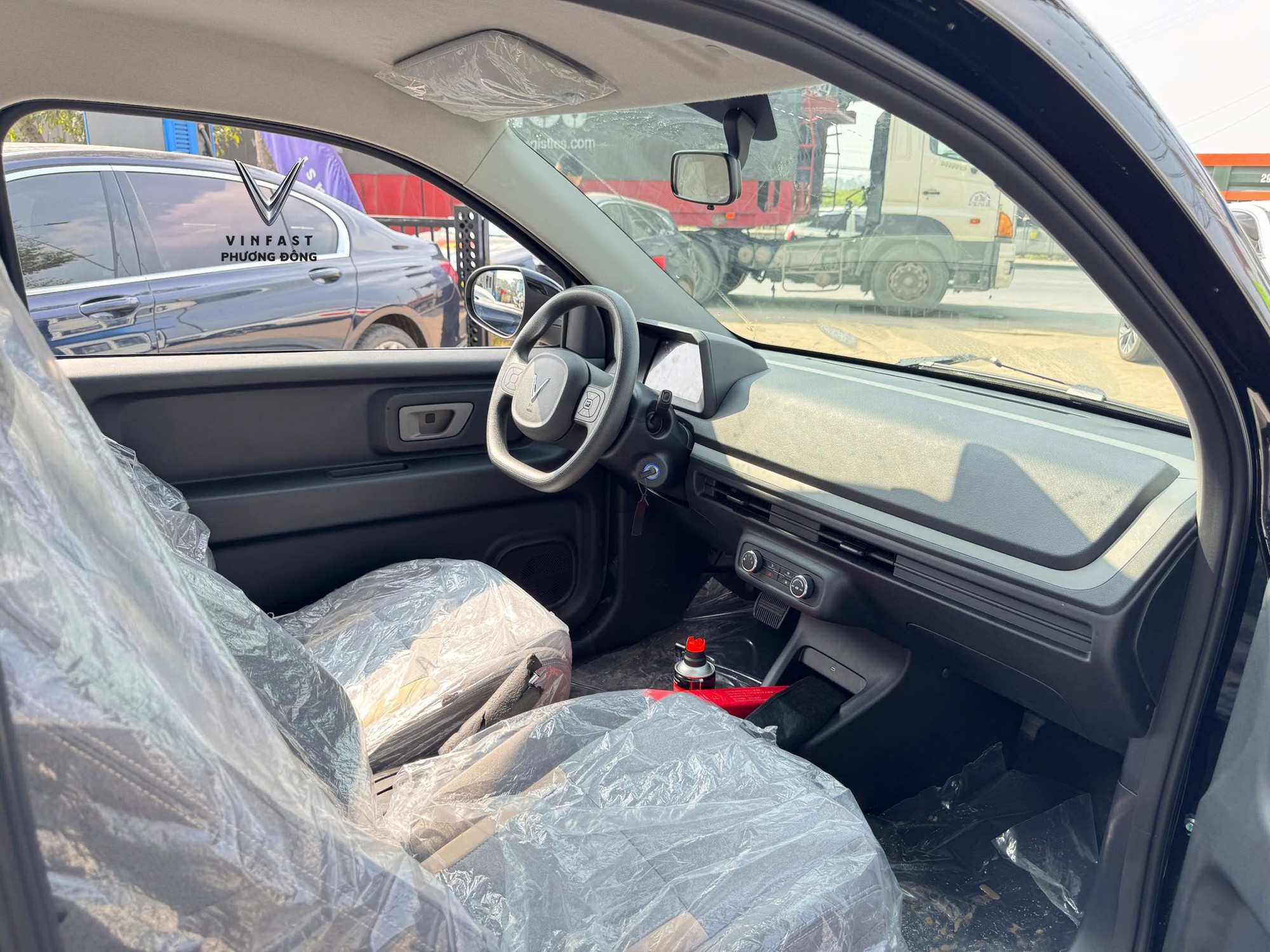 VinFast Minio Green về đại lý: Sẵn sàng giao khách ngay tháng này, chạy 210km/sạc, nhiều chi tiết như VF 3- Ảnh 9. VinFast Minio Green về đại lý: Sẵn sàng giao khách ngay tháng này, chạy 210km/sạc, nhiều chi tiết như VF 3- Ảnh 9.