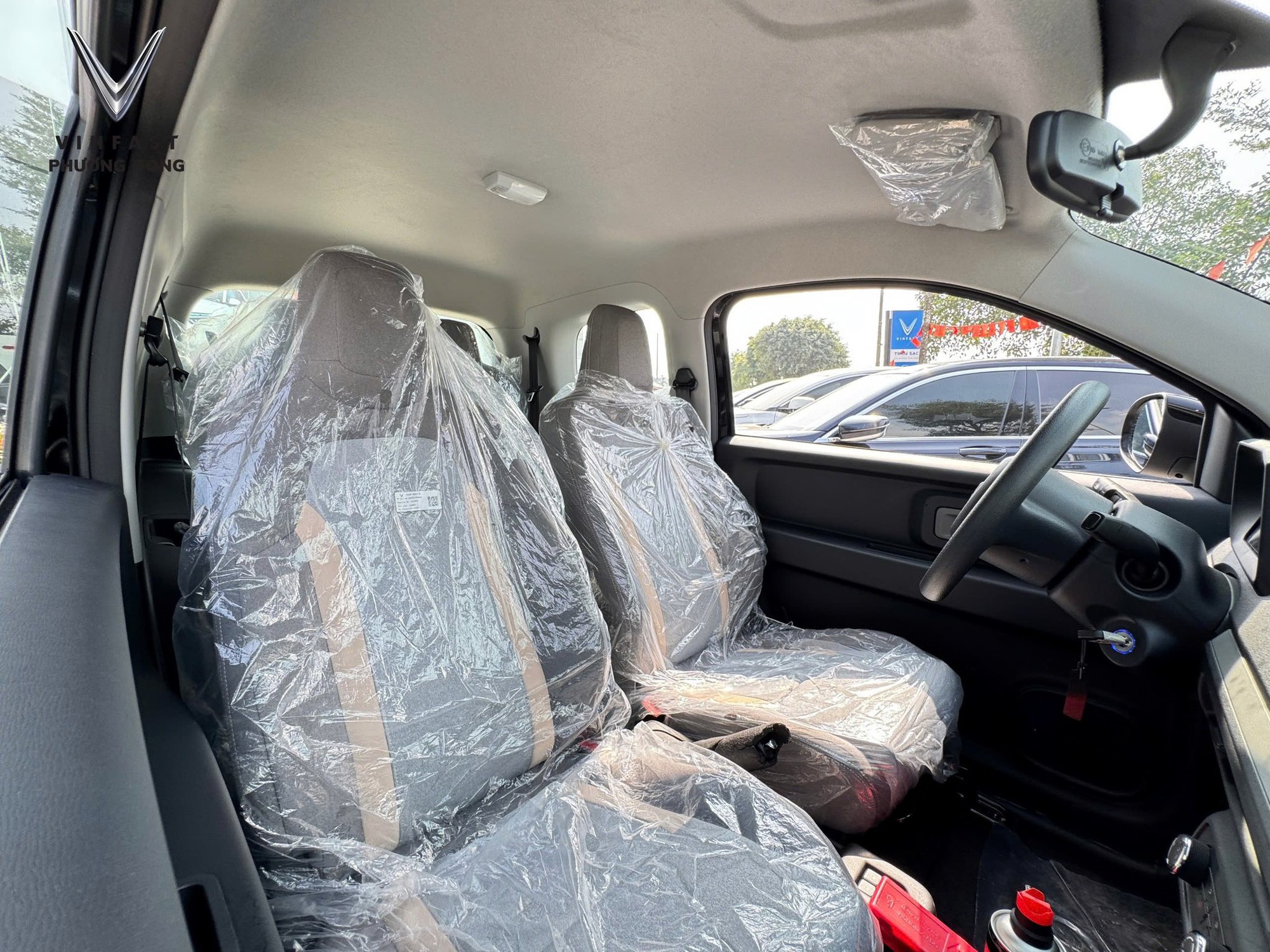 VinFast Minio Green về đại lý: Sẵn sàng giao khách ngay tháng này, chạy 210km/sạc, nhiều chi tiết như VF 3- Ảnh 11. VinFast Minio Green về đại lý: Sẵn sàng giao khách ngay tháng này, chạy 210km/sạc, nhiều chi tiết như VF 3- Ảnh 11.