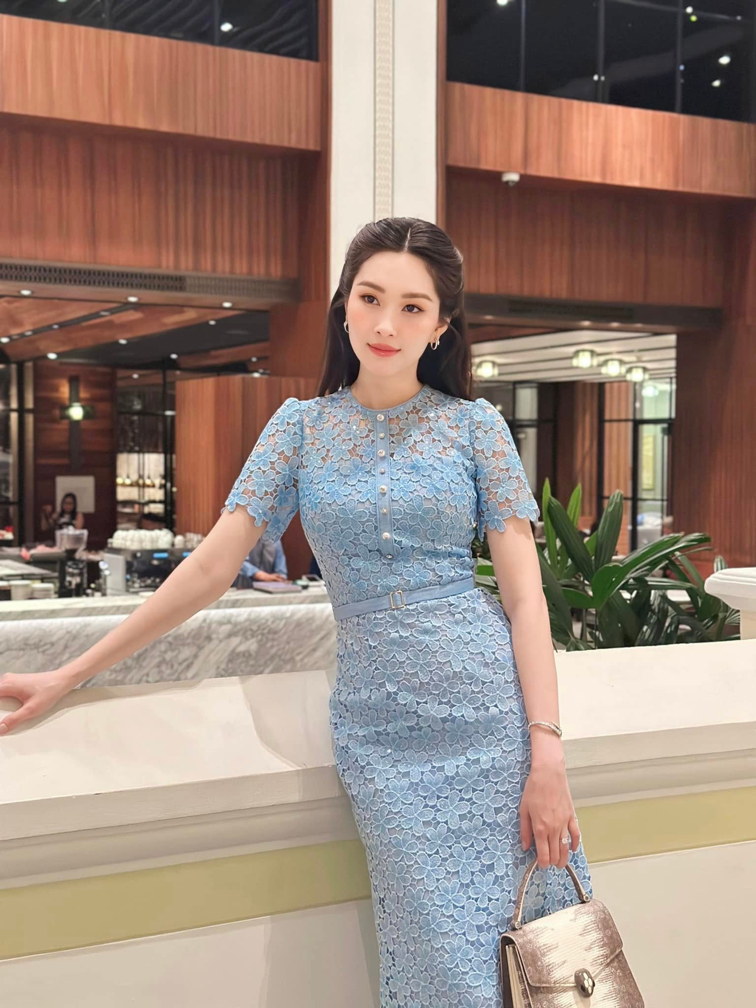 Hoa hậu Việt Nam đầu tiên làm dâu hào môn, được chồng chiều như công chúa, sống đời thượng lưu trong biệt thự hạng sang- Ảnh 1.