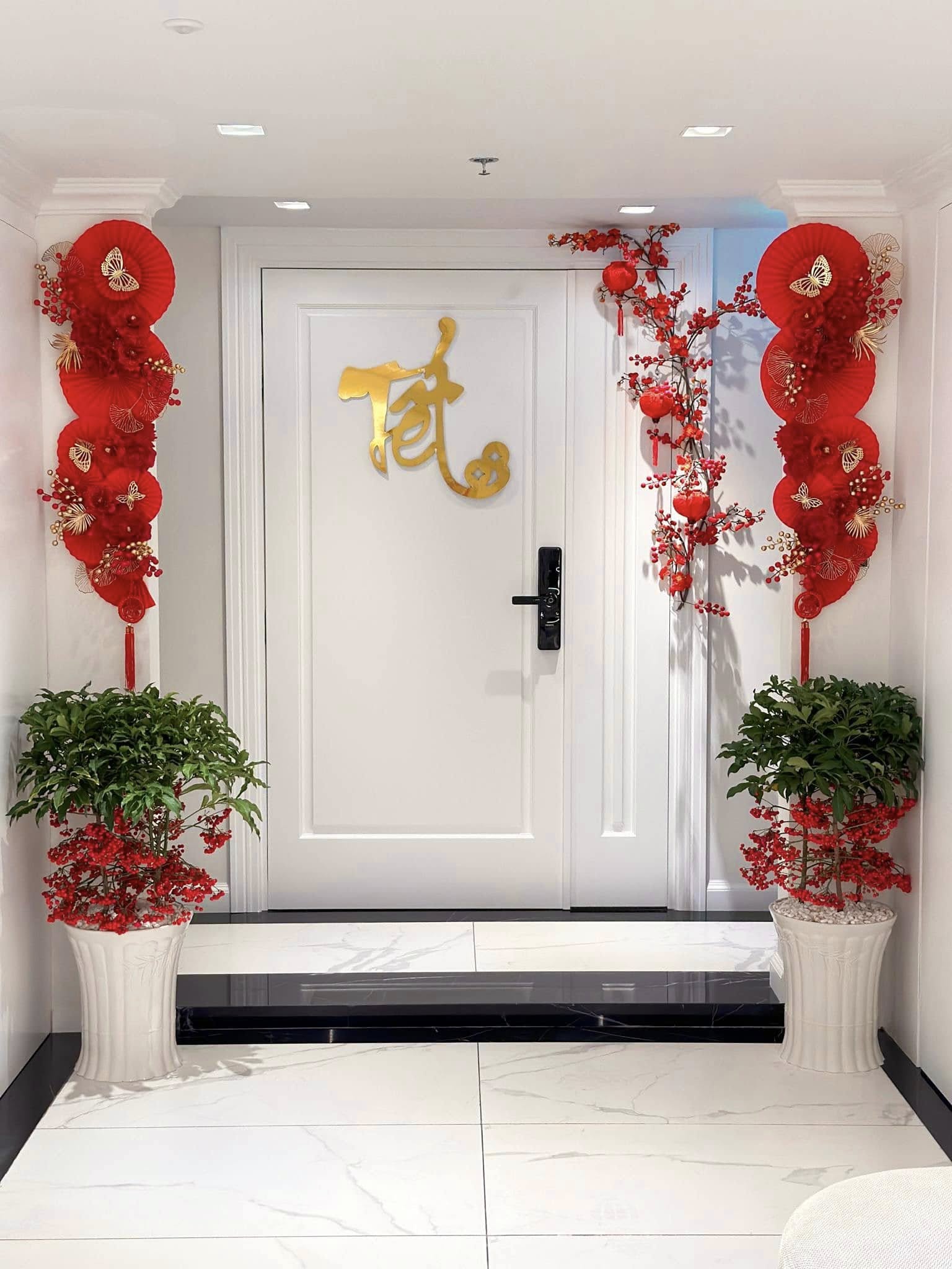 Hoa hậu Việt Nam đầu tiên làm dâu hào môn, được chồng chiều như công chúa, sống đời thượng lưu trong biệt thự hạng sang- Ảnh 4.