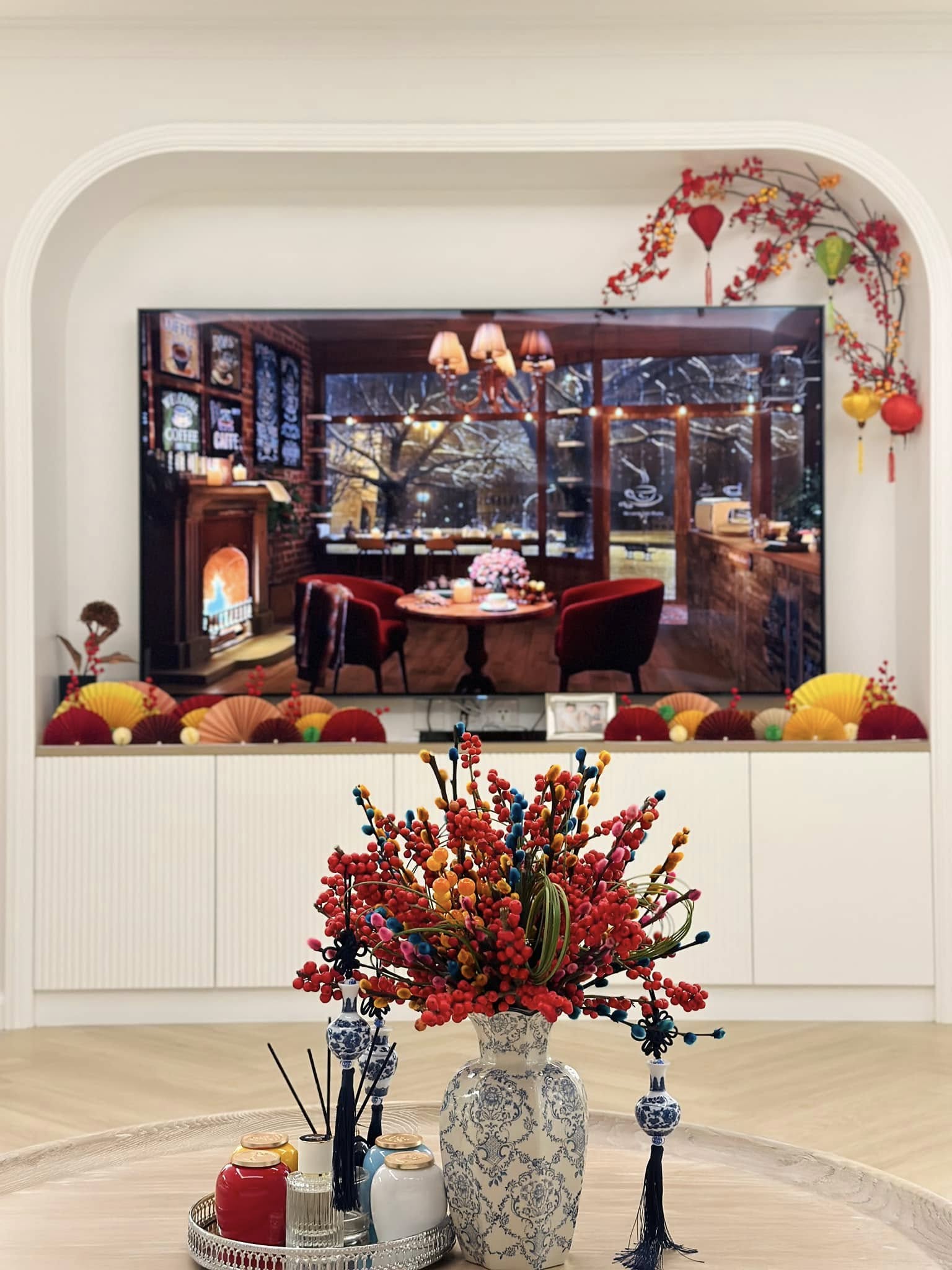 Hoa hậu Việt Nam đầu tiên làm dâu hào môn, được chồng chiều như công chúa, sống đời thượng lưu trong biệt thự hạng sang- Ảnh 9.