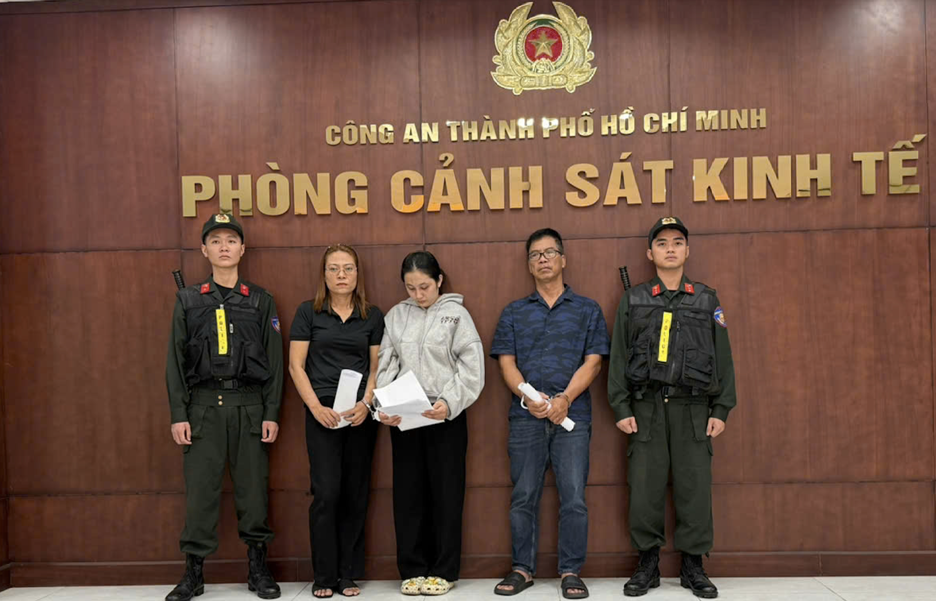 Công an TPHCM bắt Giám đốc Công ty Profit - Ảnh 1.