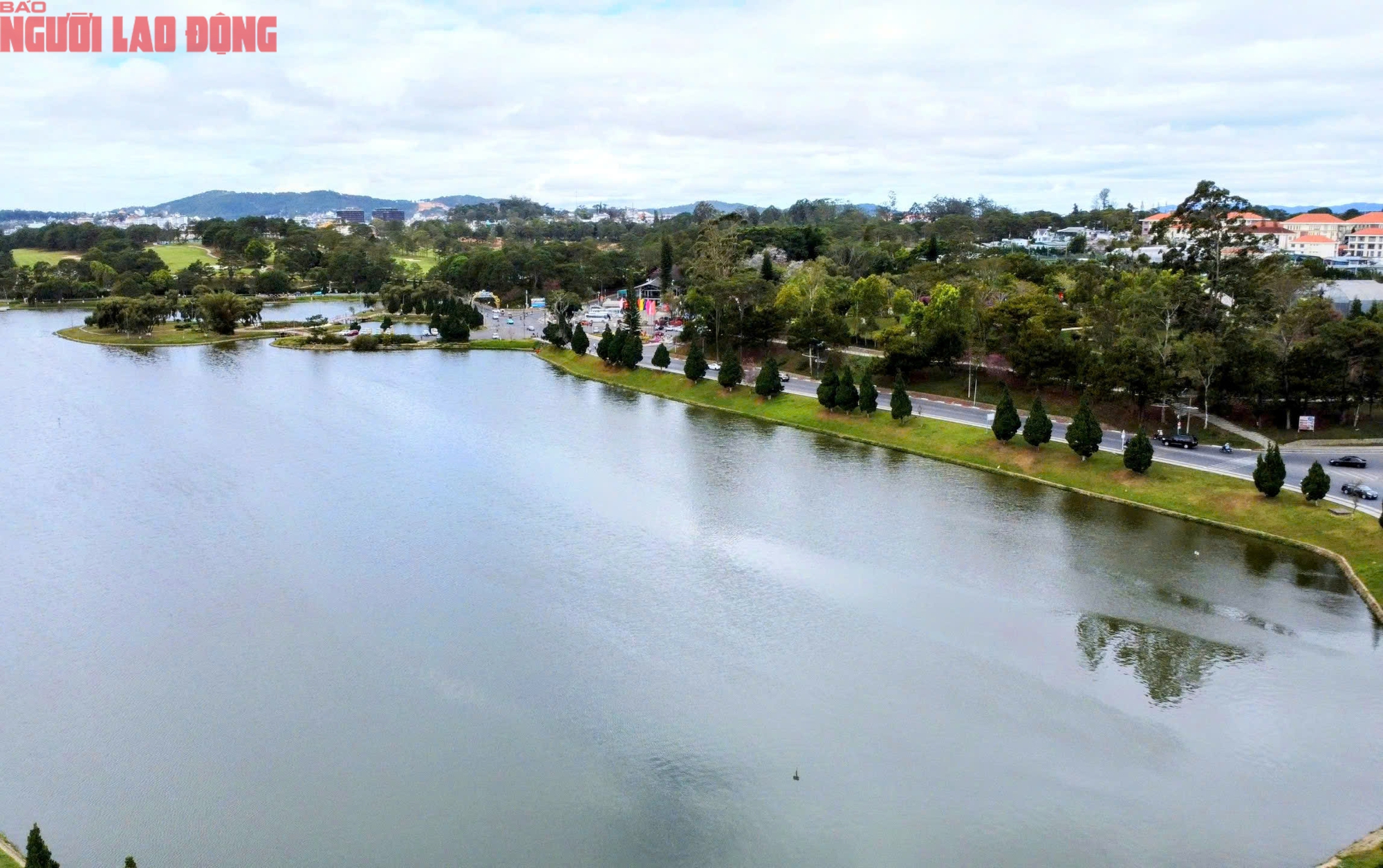 Con dốc "view siêu đẹp" ở Đà Lạt thu hút khách check-in từ sáng đến chiều- Ảnh 4.