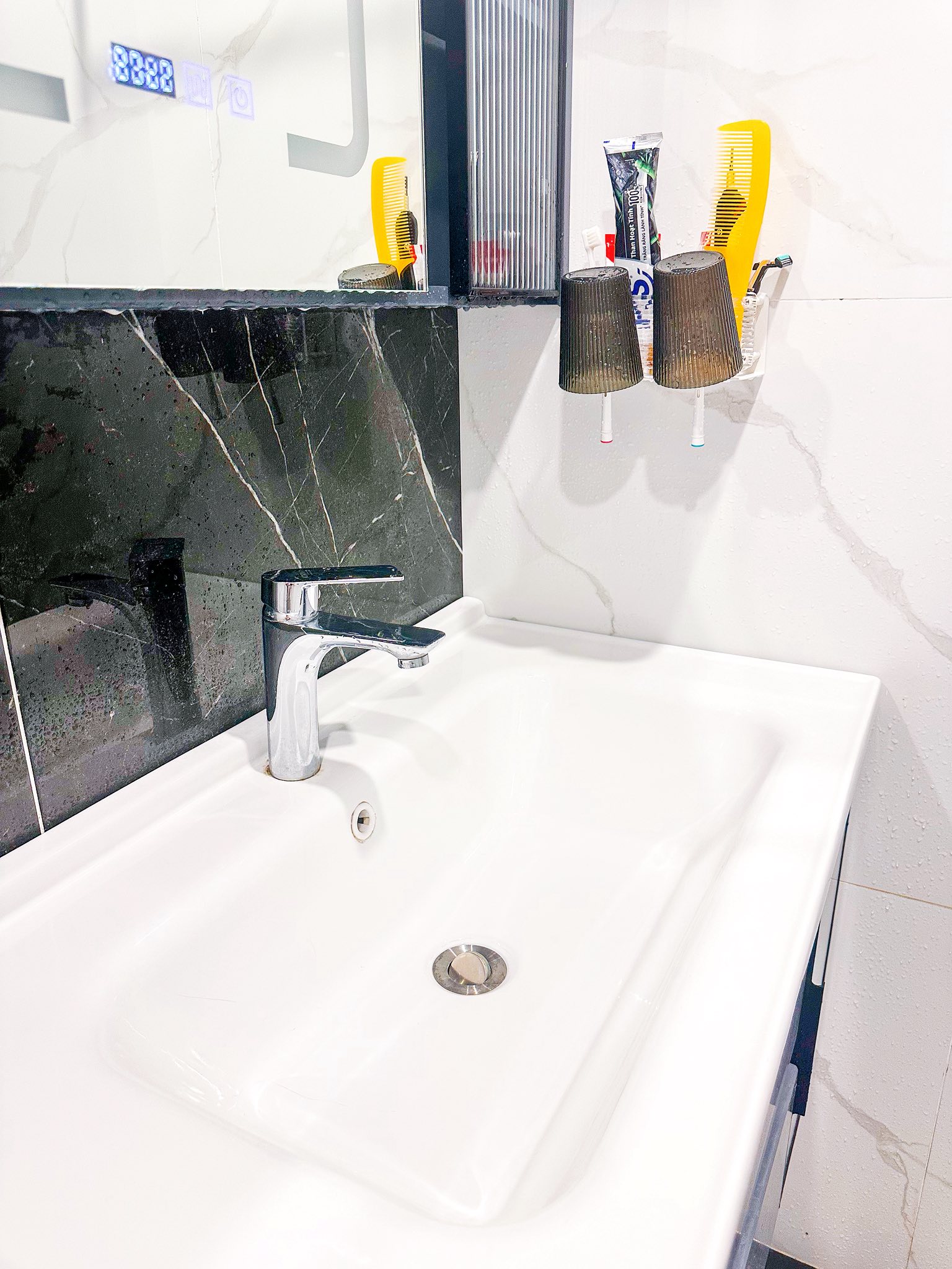 Mẹo dọn nhà "cuốn chiếu" chỉ 45 phút cho 6 tầng nhà của vợ đảm Hà Nội: Nhà thơm lừng, sạch từng ngóc ngách - Ảnh 9.