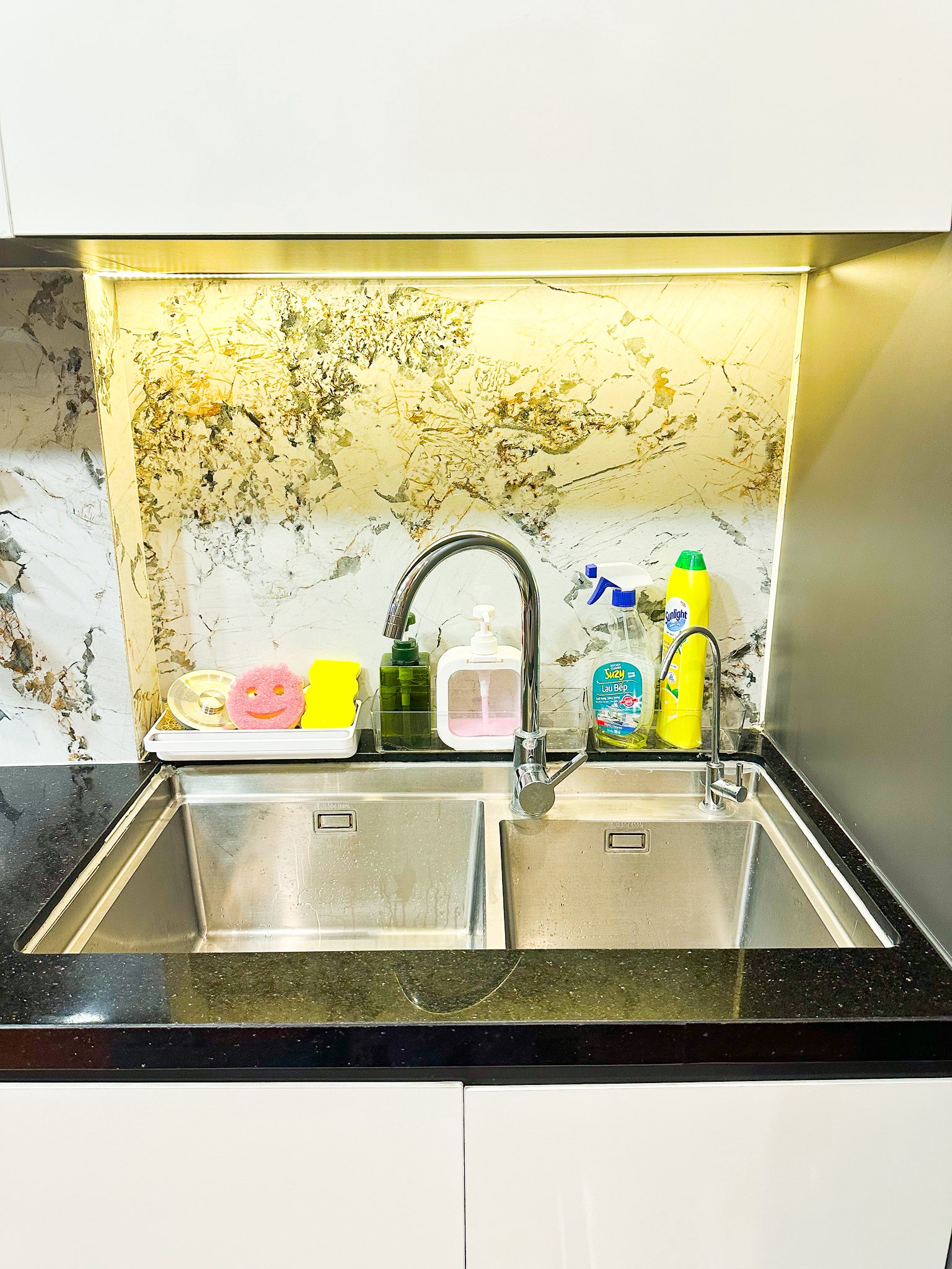 Mẹo dọn nhà "cuốn chiếu" chỉ 45 phút cho 6 tầng nhà của vợ đảm Hà Nội: Nhà thơm lừng, sạch từng ngóc ngách - Ảnh 6.