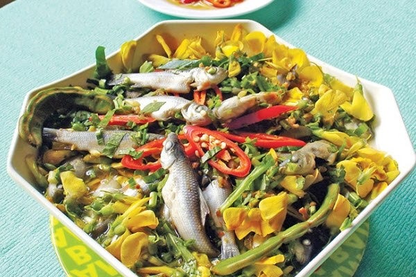 Đặc sản miền Tây: Xưa mọc dại bờ ao, nay thành "lộc trời", hơn 200.000/kg vẫn đầy người mua - Ảnh 3.