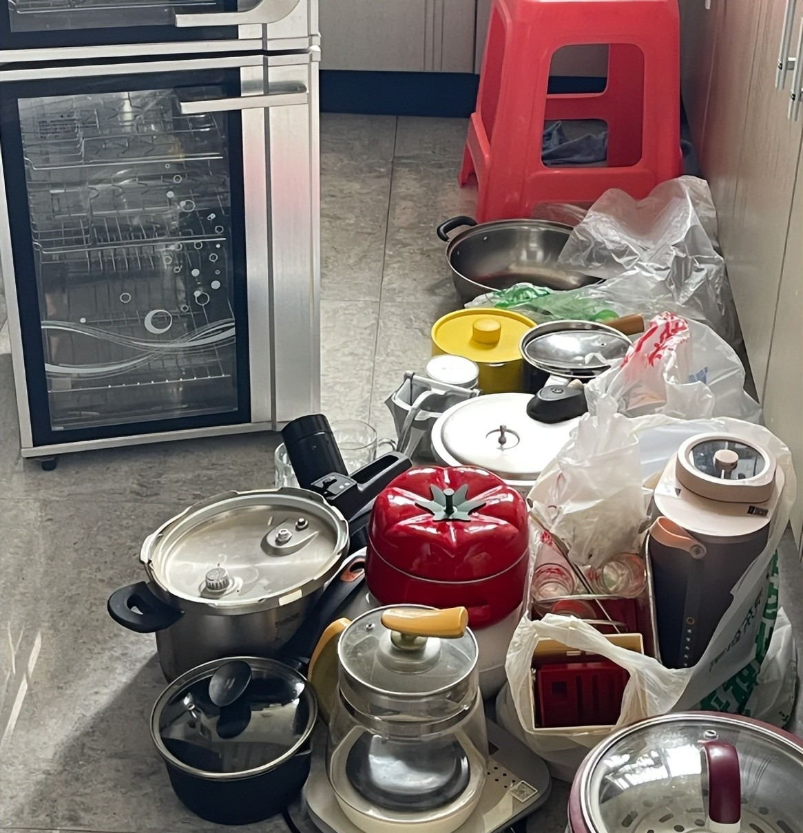 8 món đồ khiến tôi hối hận nhất năm 2025: Lúc mua hết mình, giờ nhìn hết hồn- Ảnh 2.